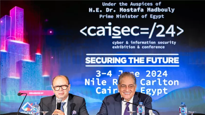 أمين عام جامعة الدول العربية يطلق الاستراتيجية العربية للأمن السيبرانى