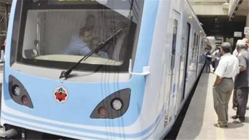 المترو يخفض سرعته بسبب ارتفاع درجات الحرارة