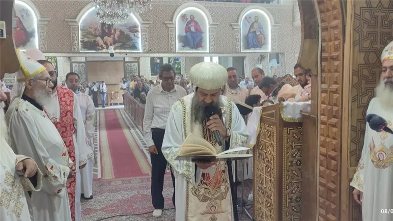 أسقف السويس يوافق على ترقية معلم كنيسة العذراء إلى إبيدياكون