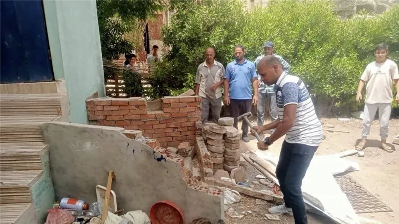 وزير الإسكان: حملات مكبرة على الإشغالات والظواهر العشوائية بـ15 مايو و6 أكتوبر والعاشر من رمضان ودمياط والنوبارية والقاهرة الجديدة