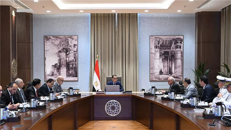 رئيس الوزراء يتابع الموقف التنفيذي للأعمال بالتجمع العمراني الجديد بجزيرة الوراق