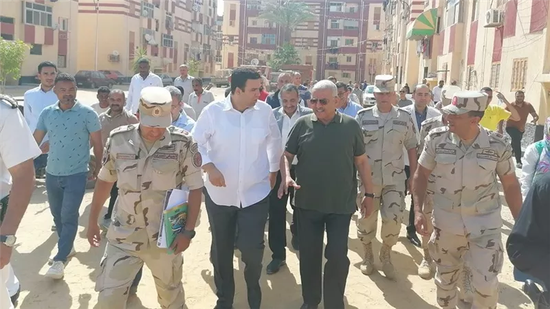 محافظ السويس في مدينة الإيمان يتفقد يتفقد أعمال التطوير