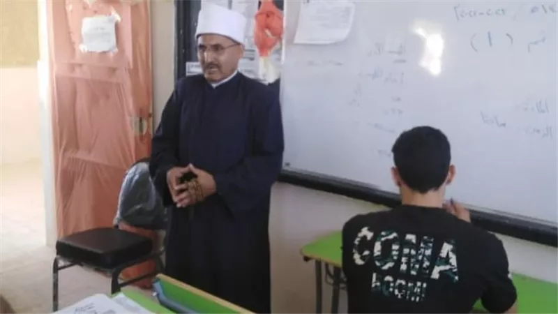 رئيس الأزهر بالسويس يواصل متابعة إمتحانات الثانوية الأزهرية