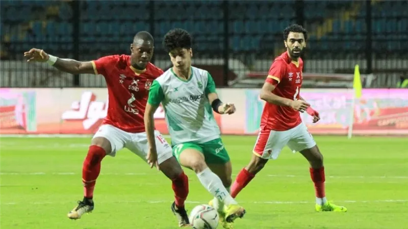 الدوري المصري.. التعادل السلبي يحسم الشوط الأول بين الأهلي والاتحاد السكندري