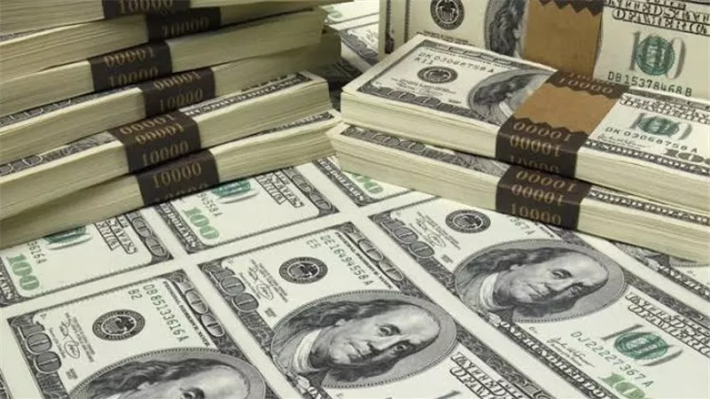 انخفض 4 قروش.. سعر الدولار في ختام تعاملات اليوم الثلاثاء 6 أغسطس 2024