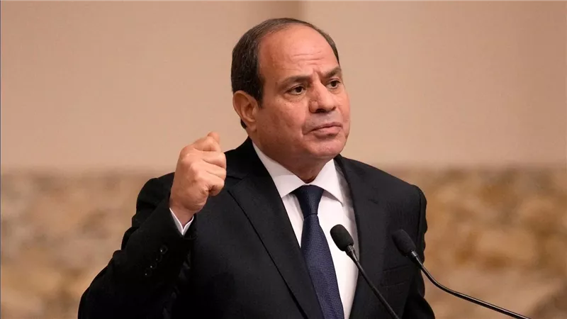 الرئيس السيسي يوجه بتشكيل خلية أزمة لمتابعة حالات وفاة الحجاج المصريين