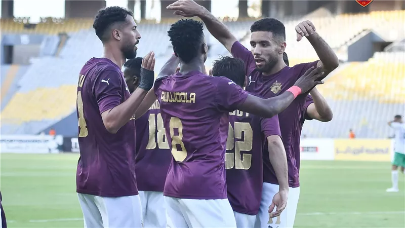 إيبوكا في الهجوم.. القندوسي يقود تشكيل سيراميكا كليوباترا لمواجهة الزمالك بالدوري