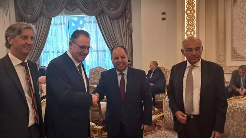 وزير المالية يلتقي مساعد الأمين العام للأمم المتحدة لبرنامج الأمم المتحدة الإنمائي