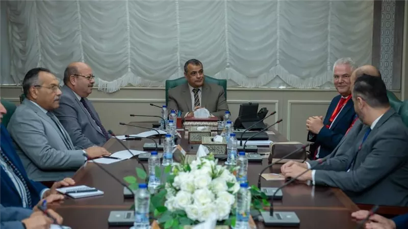 وزير الدولة للإنتاج الحربى يستقبل رئيس مجلس إدارة شركة 