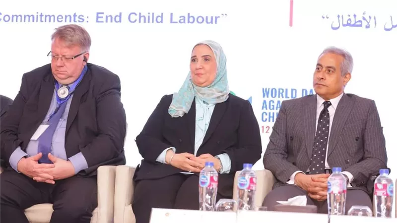 وزيرة التضامن تطلق حملة التوعية ببرنامج 