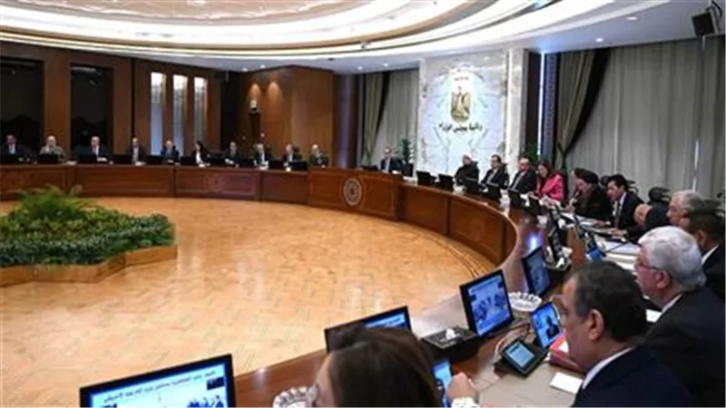الحكومة تنفى إلغاء التوقيت الصيفى بدءا من يوم الجمعة المقبل