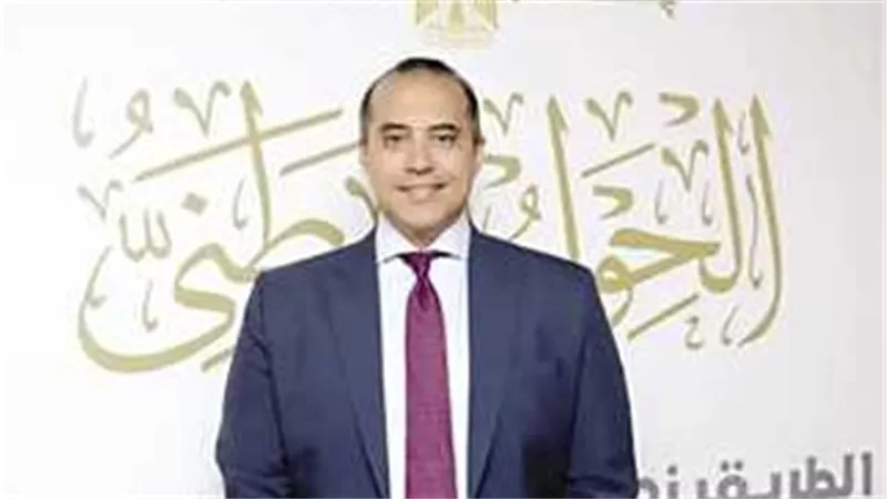 بعد التعديلات الوزارية.. السيرة الذاتية للمستشار محمود فوزى وزير المجالس النيابية والاتصال السياسي
