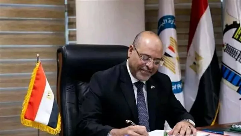 رئيس الهيئة البرلمانية لنواب السويس يبعث بالتهنئة لـ وزير الدفاع الجديد