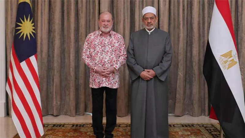 ملك ماليزيا يستقبل شيخ الأزهر لبحث الاستفادة من خبرات الأزهر لمكافحة التطرف