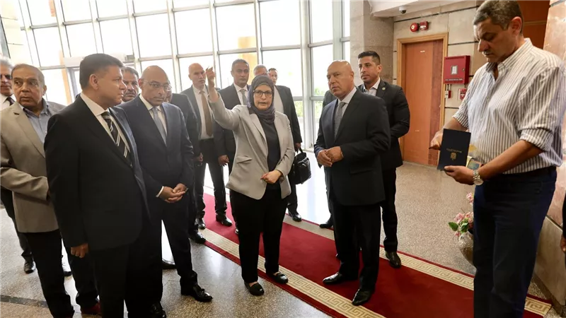 كامل الوزير يزور المقر الرئيسي للهيئة العامة للتنمية الصناعية