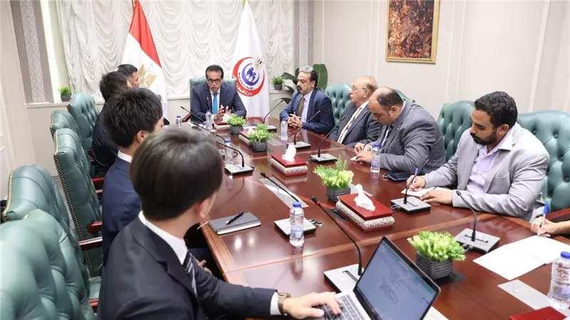 نائب رئيس مجلس الوزراء ووزير الصحة يستقبل وفد من الأكاديميين بجامعة «كوكيشان» اليابانية