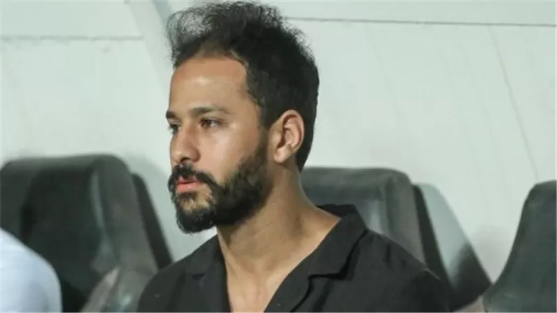 بحضور كهربا وجنش.. الآلاف يودعون أحمد رفعت إلي مثواه الأخير