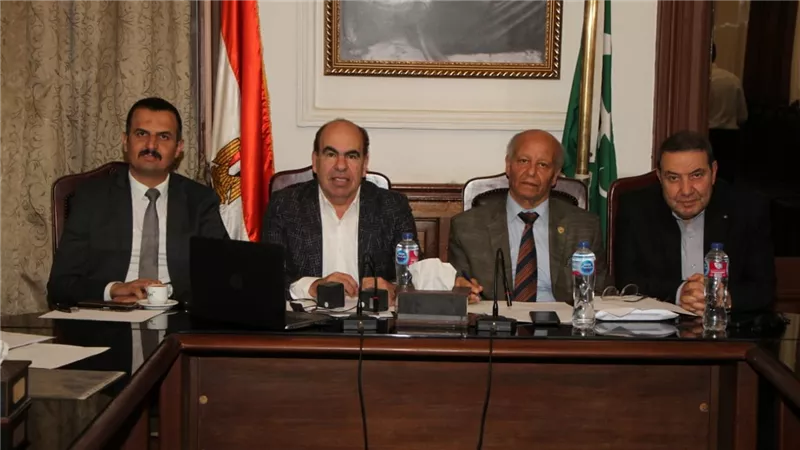 فصل وإسقاط عضوية المتورطين في 