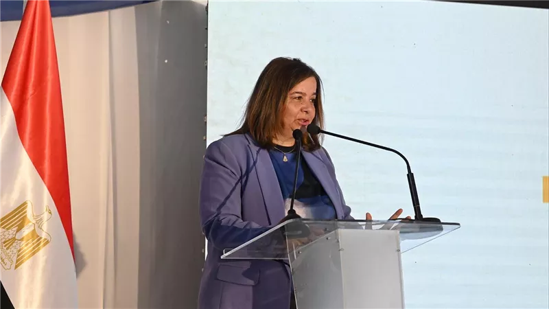 رئيس صندوق الإسكان الاجتماعي تستعرض أمام رئيس الوزراء موقف الإسكان الخاص بمنخفضي الدخل 