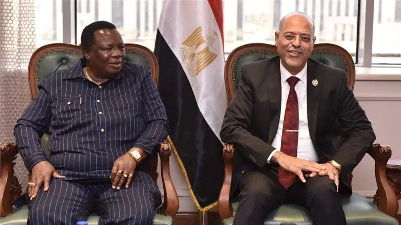 وزير العمل يستقبل رئيس منظمة الوحدة النقابية الأفريقية