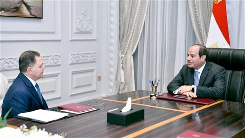 الرئيس السيسى يجتمع مع اللواء محمود توفيق وزير الداخلية