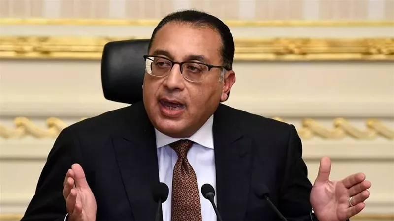 مدبولى يستعرض أمام الرئيس السيسى خطط تشجيع الاستثمارات بقطاع الطاقة