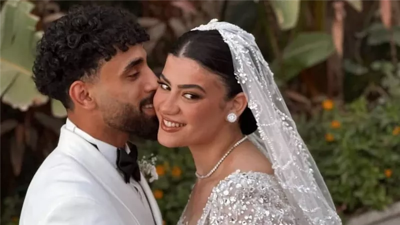 بعد ساعات من حفل زفافه.. مروان عطية يشارك في مران الأهلي