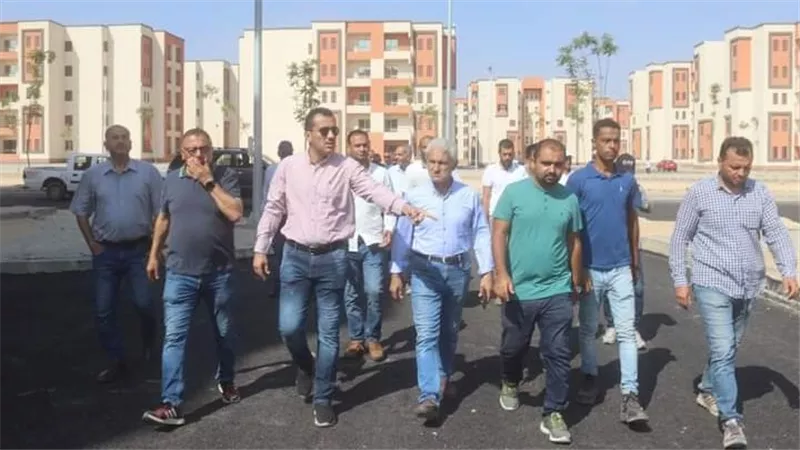 وزير الإسكان: جولات تفقدية لمسئولي الوزارة وأجهزة المدن لدفع العمل بمشروعات 