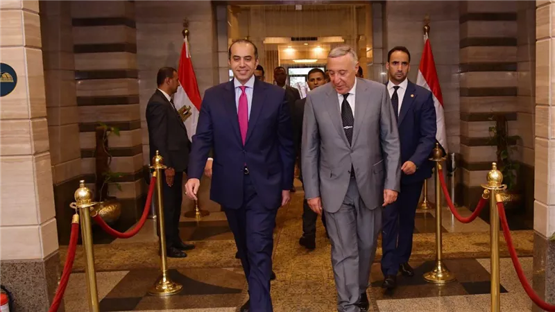 وزير الشئون النيابية يلتقى المستشار بولس فهمى رئيس المحكمة الدستورية العليا