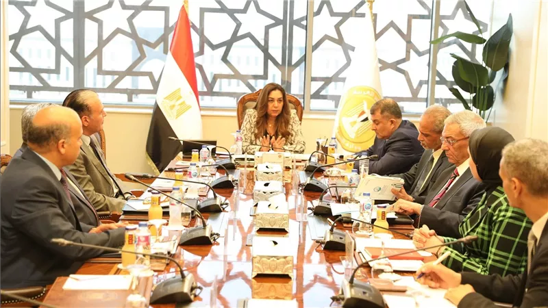 وزيرة التنمية المحلية : التركيز على تلبية احتياجات المحافظات وتحسين مستوي الخدمات المقدمة للمواطنين