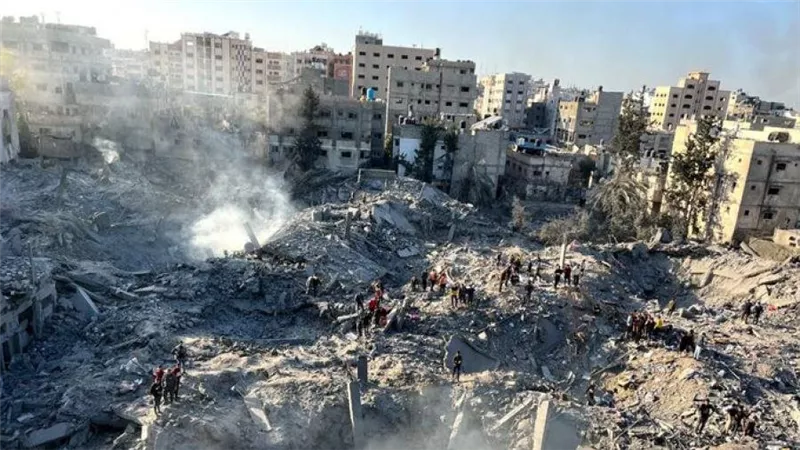 حماس: الاحتلال يكثف قصف المدنيين شرق خان يونس واستشهاد العشرات