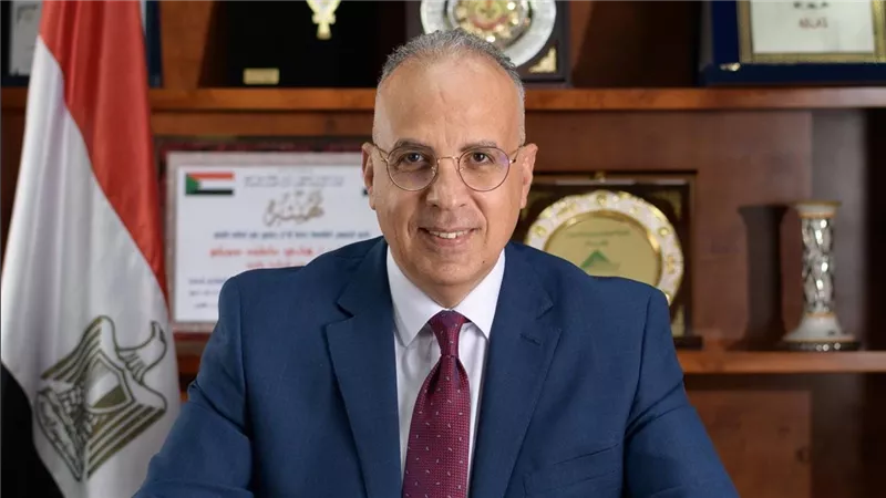 وزير الري يتلقى تقريرًا عن تعامل الوزارة مع منظومة الشكاوى 