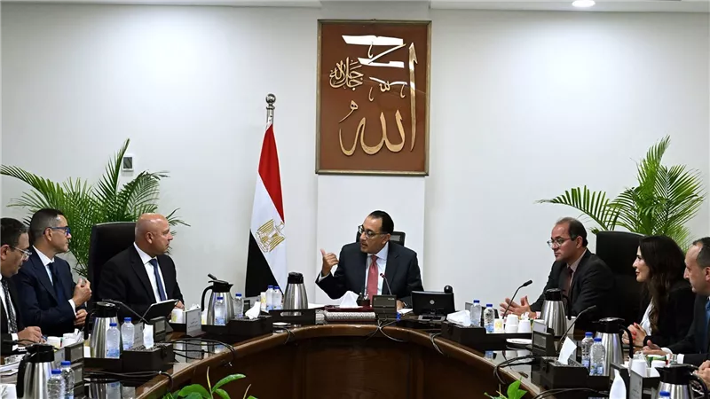 رئيس الوزراء يتابع الموقف التنفيذي لبرنامج دعم الصادرات الوطنية 