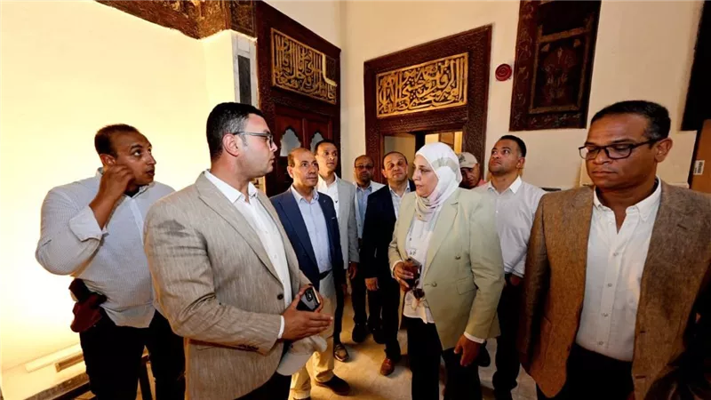 وزير الإسكان يواصل جولته التفقدية بمشروعات تجديد أحياء القاهرة الإسلامية والفاطمية بمحافظة القاهرة
