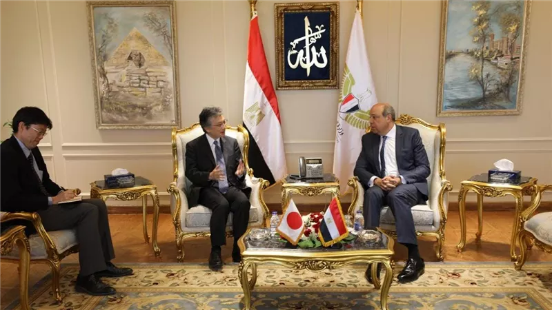 وزير الطيران المدني يستقبل السفير  اليابانى