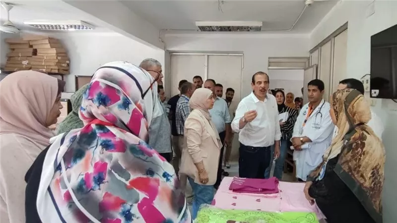 نائب وزير الصحة يتفقد عدد من المنشآت الطبية بالفيوم 