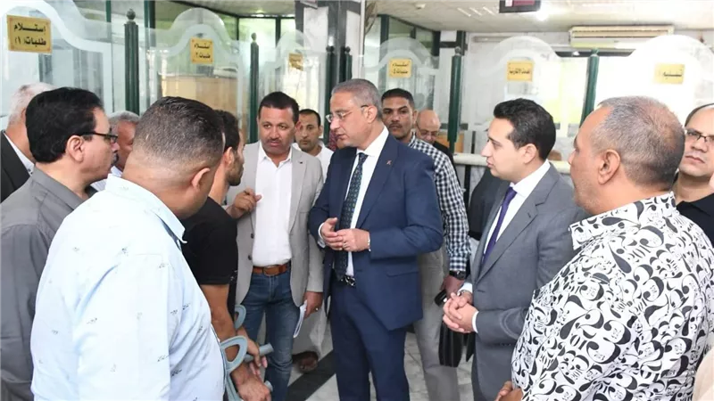 محافظ الفيوم يتابع إجراءات التصالح بالمراكز التكنولوجية 