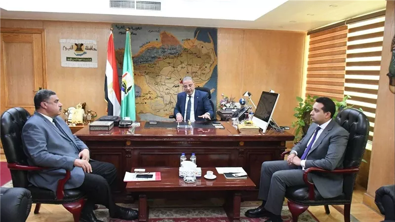 محافظ الفيوم يتابع الموقف التنفيذي لإنشاء المستودع الاستراتيجي للسلع الأساسية بدمو