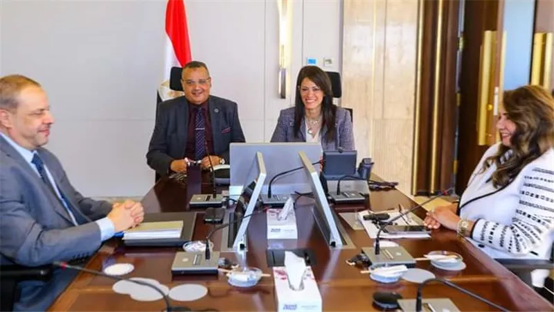المشاط تتابع مع محافظ جنوب سيناء مشروعات الخطة الاستثمارية بالمحافظة