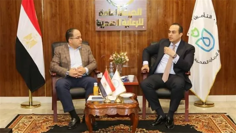 رئيس الرعاية الصحية يلتقي محافظ بورسعيد ويناقشان عدد من الملفات الهامة لاستمرار تطوير خدمات الرعاية الصحية بالمحافظة