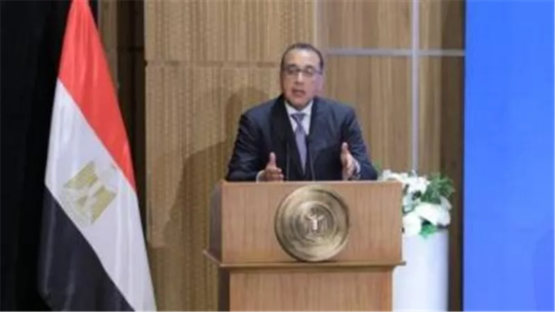 رئيس الوزراء: احتياجات السوق المصرية من الهواتف المحمولة 20 مليون جهاز سنويا