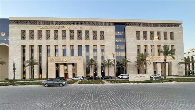 وزارة التعليم: لا صحة لإلغاء امتحان الفصلين الدراسيين بالشهادة الإعدادية