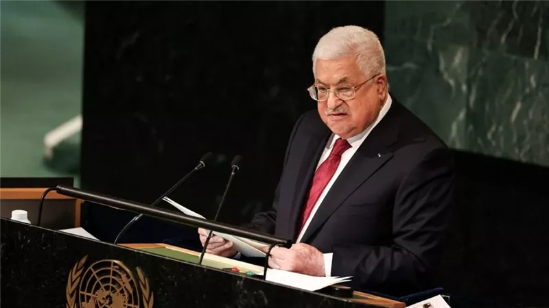  الرئيس الفلسطينى: واشنطن تتواصل مع السلطة بشكل متكرر بشأن وقف إطلاق النار بغزة