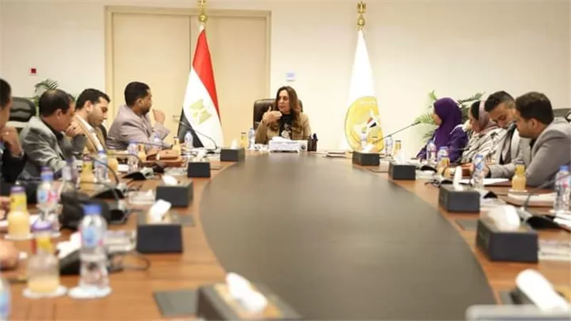 وزيرة التنمية المحلية تلتقي بالصحفيين لإستعراض ملفات العمل المختلفة خلال الفترة القادمة