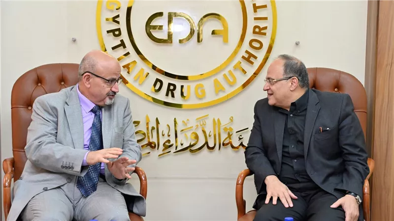 رئيس هيئة الدواء يلتقي أعضاء منظمة الصحة العالمية 