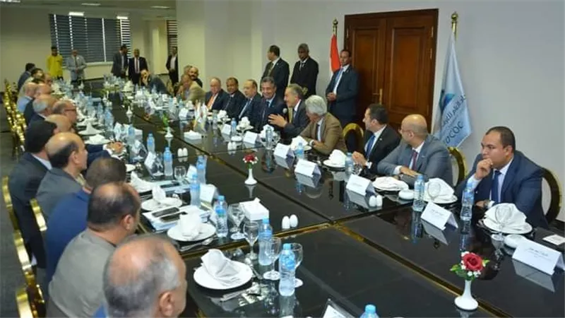 وزير التموين يلتقى رئيس الاتحاد العام للغرف التجارية المصرية