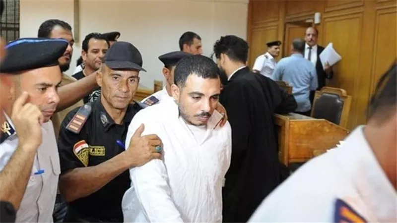 النيابة العامة تعلن إحالة أوراق سفاح التجمع للمفتى لإبداء الرأى فى إعدامه