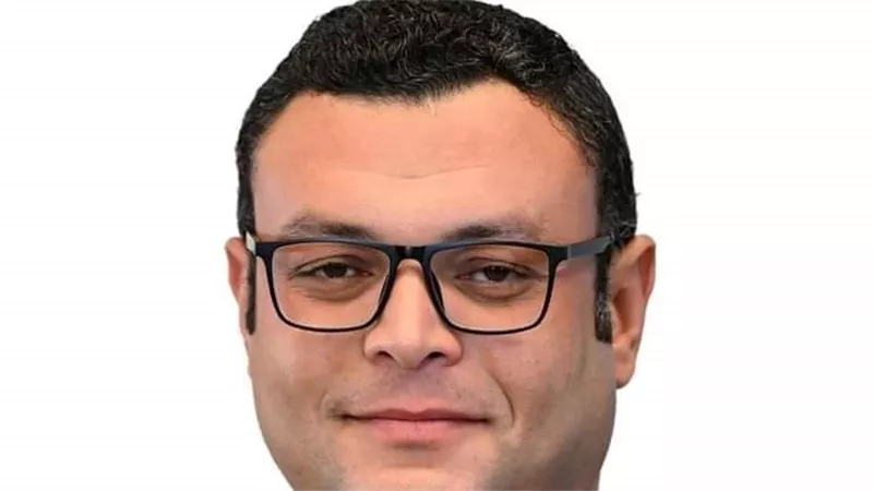 وزير الإسكان يتابع الموقف الحالى لتنفيذ مشروعات الخطة الاستراتيجية لتحلية مياه البحر 