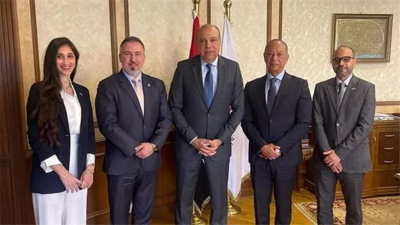 وزير الطيران المدني يلتقي الملحق الإقليمي لإدارة الجمارك وحماية الحدود الأمريكية لمنطقة الشرق الأوسط وأفريقيا 