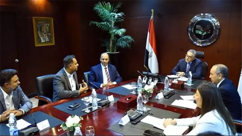  العامة للاستثمار وبلاك آند ديكر الأميركية تبحثان إنشاء أول مصنع للمعدات والأدوات الكهربائية في منطقة الشرق الأوسط وأفريقيا